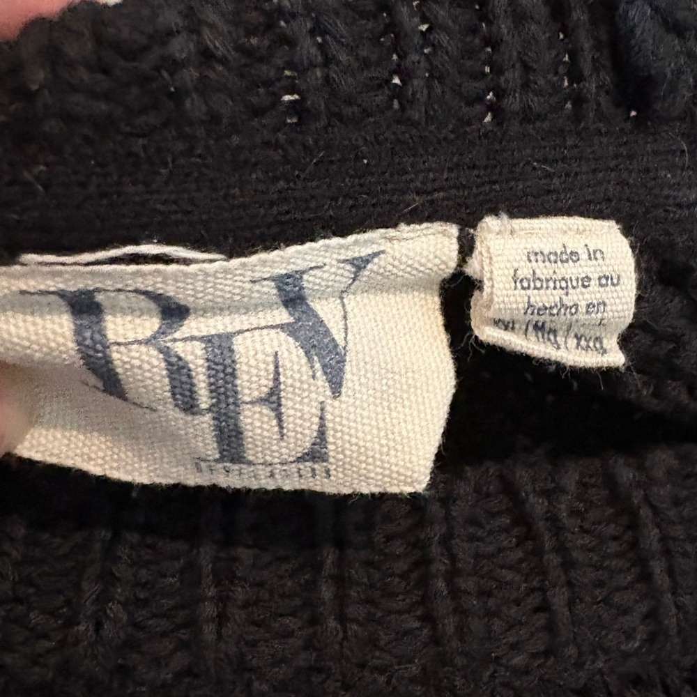 Women’s Rev black knit sweater with open back cutouts. Size XXL - Picture 7 of 7